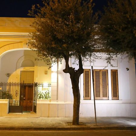 Campi Salentina B&B Viro المظهر الخارجي الصورة