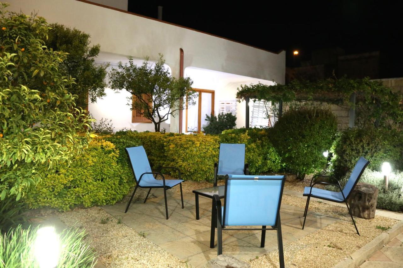 Campi Salentina B&B Viro المظهر الخارجي الصورة