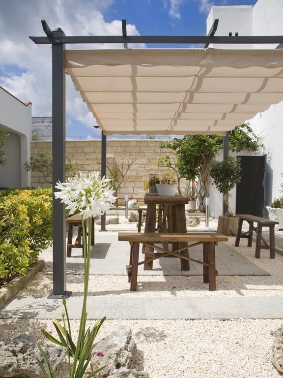 Campi Salentina B&B Viro المظهر الخارجي الصورة