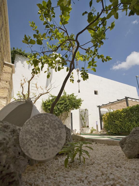 Campi Salentina B&B Viro المظهر الخارجي الصورة