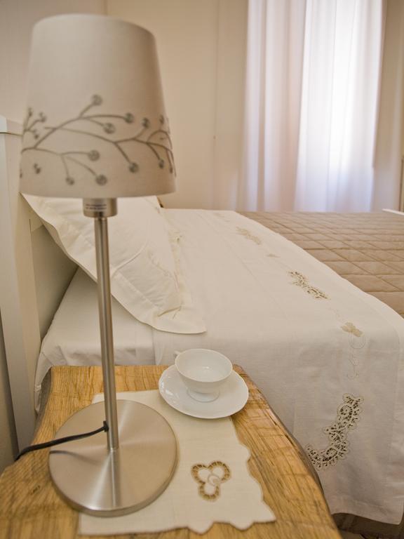 Campi Salentina B&B Viro الغرفة الصورة