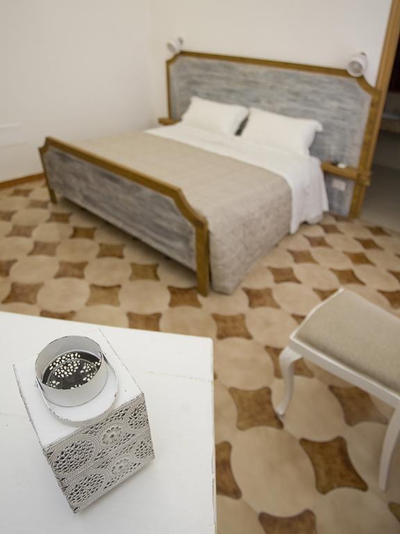Campi Salentina B&B Viro الغرفة الصورة
