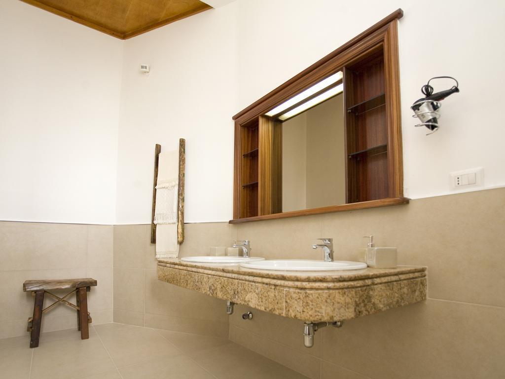 Campi Salentina B&B Viro الغرفة الصورة